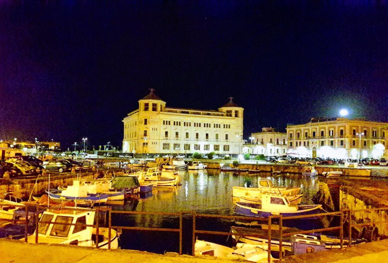 Incantevole Appartamento In Palazzo Storico Ortigia Syracuse Exterior foto
